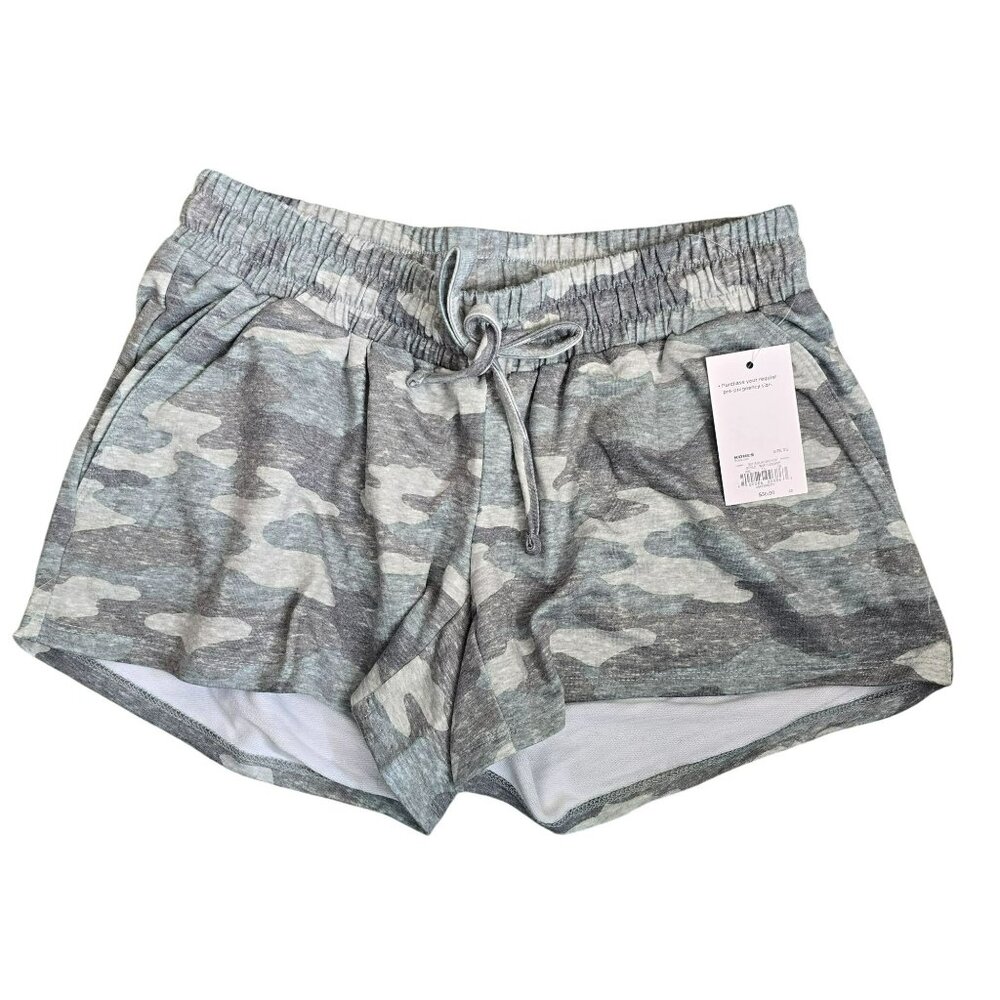 Maternity Shorts Green Camouflage Lounge Size XS NWT  jj1260